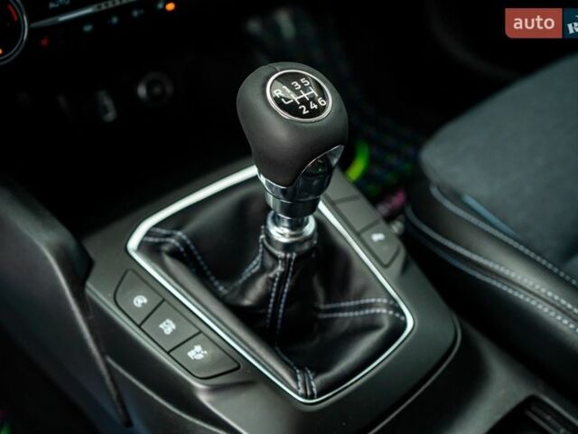 Синій Форд Фокус, об'ємом двигуна 1.5 л та пробігом 177 тис. км за 15900 $, фото 33 на Automoto.ua