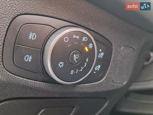 Синий Форд Фокус, объемом двигателя 1.5 л и пробегом 221 тыс. км за 14750 $, фото 16 на Automoto.ua