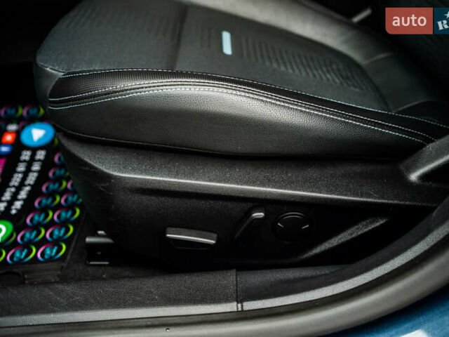 Синий Форд Фокус, объемом двигателя 1.5 л и пробегом 177 тыс. км за 15500 $, фото 24 на Automoto.ua