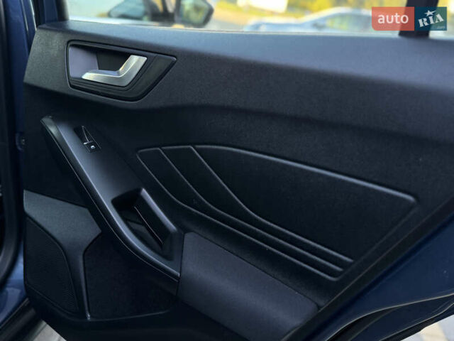 Синий Форд Фокус, объемом двигателя 1.5 л и пробегом 138 тыс. км за 14800 $, фото 76 на Automoto.ua