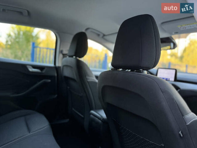 Синий Форд Фокус, объемом двигателя 1.5 л и пробегом 138 тыс. км за 14800 $, фото 77 на Automoto.ua