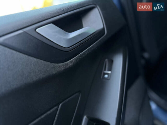 Синий Форд Фокус, объемом двигателя 1.5 л и пробегом 138 тыс. км за 14800 $, фото 82 на Automoto.ua