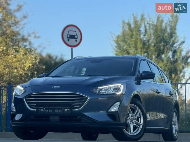 Синий Форд Фокус, объемом двигателя 1.5 л и пробегом 138 тыс. км за 14800 $, фото 1 на Automoto.ua