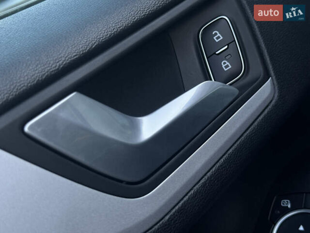 Синий Форд Фокус, объемом двигателя 1.5 л и пробегом 138 тыс. км за 14800 $, фото 42 на Automoto.ua