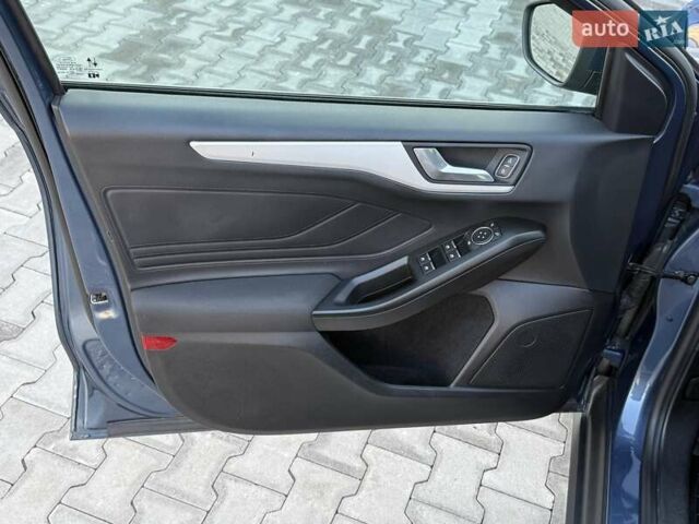 Синій Форд Фокус, об'ємом двигуна 1.5 л та пробігом 184 тис. км за 15500 $, фото 18 на Automoto.ua