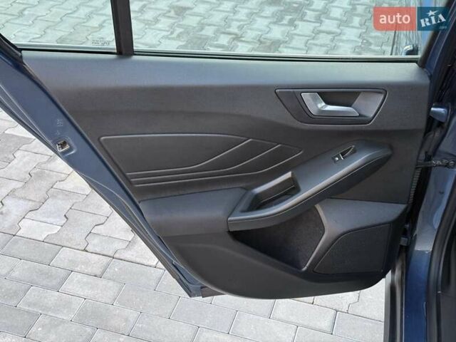 Синій Форд Фокус, об'ємом двигуна 1.5 л та пробігом 184 тис. км за 15500 $, фото 20 на Automoto.ua
