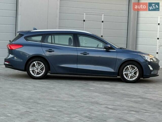 Синій Форд Фокус, об'ємом двигуна 1.5 л та пробігом 184 тис. км за 15500 $, фото 2 на Automoto.ua
