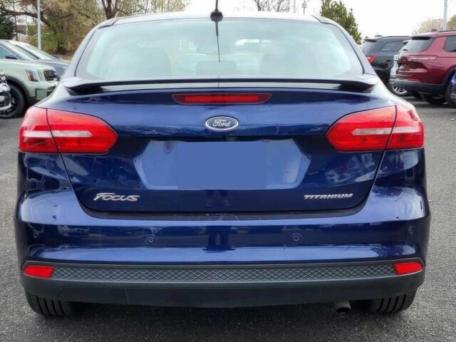 Синий Форд Фокус, объемом двигателя 2 л и пробегом 69 тыс. км за 8200 $, фото 5 на Automoto.ua