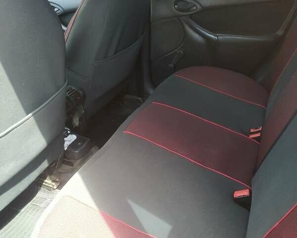 Зеленый Форд Фокус, объемом двигателя 1.4 л и пробегом 46 тыс. км за 3000 $, фото 2 на Automoto.ua