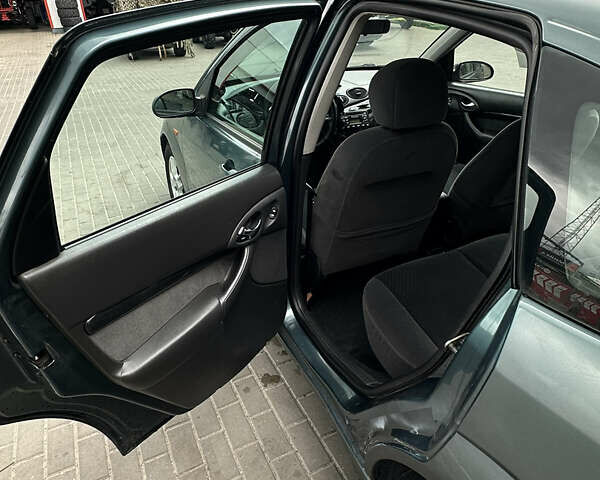 Зеленый Форд Фокус, объемом двигателя 1.6 л и пробегом 222 тыс. км за 3700 $, фото 4 на Automoto.ua