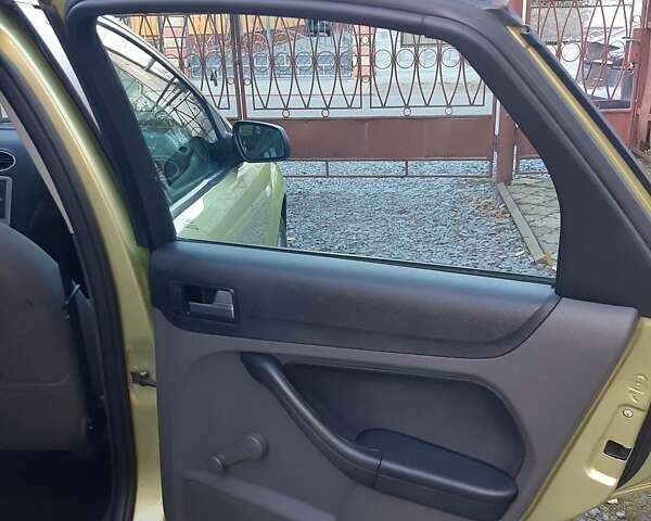 Зеленый Форд Фокус, объемом двигателя 1.6 л и пробегом 222 тыс. км за 4590 $, фото 21 на Automoto.ua