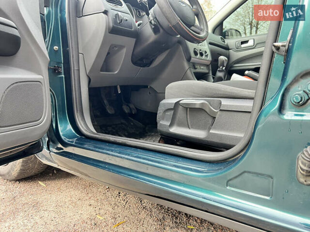 Зелений Форд Фокус, об'ємом двигуна 1.6 л та пробігом 241 тис. км за 5000 $, фото 13 на Automoto.ua