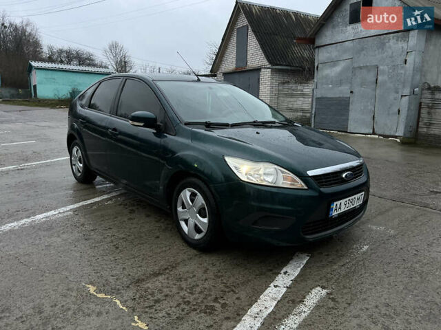 Зеленый Форд Фокус, объемом двигателя 1.6 л и пробегом 241 тыс. км за 4850 $, фото 3 на Automoto.ua