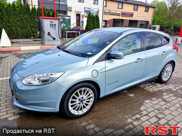 Зеленый Форд Фокус, объемом двигателя 0 л и пробегом 90 тыс. км за 7200 $, фото 2 на Automoto.ua