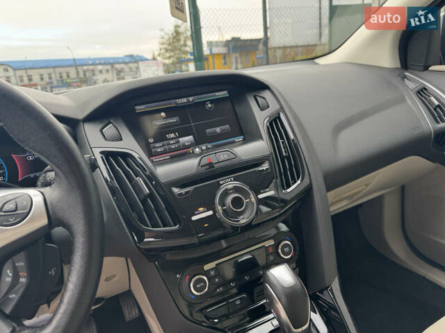 Зеленый Форд Фокус, объемом двигателя 0 л и пробегом 76 тыс. км за 6200 $, фото 12 на Automoto.ua