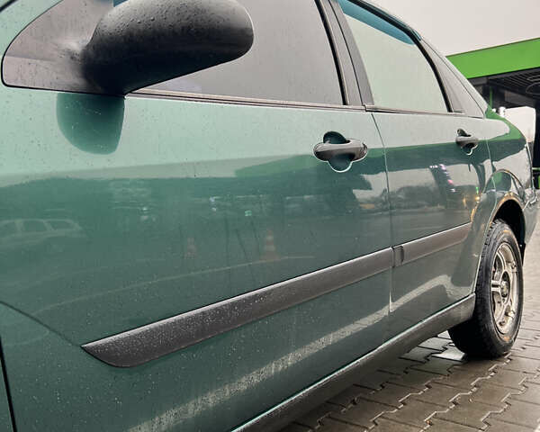 Зеленый Форд Фокус, объемом двигателя 2 л и пробегом 350 тыс. км за 2800 $, фото 5 на Automoto.ua