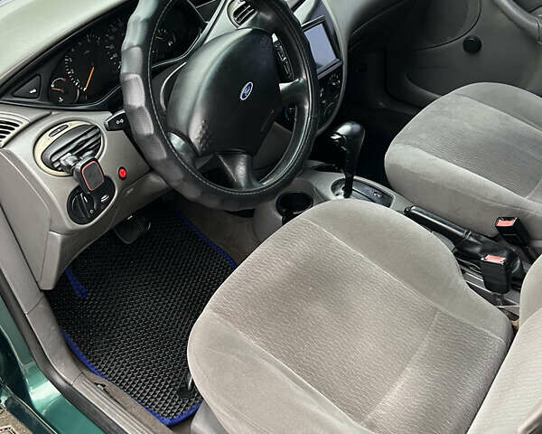 Зеленый Форд Фокус, объемом двигателя 2 л и пробегом 350 тыс. км за 2800 $, фото 8 на Automoto.ua