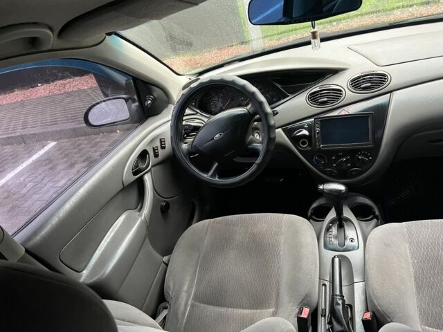 Зеленый Форд Фокус, объемом двигателя 2 л и пробегом 350 тыс. км за 2800 $, фото 3 на Automoto.ua