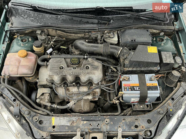 Зеленый Форд Фокус, объемом двигателя 2 л и пробегом 350 тыс. км за 2800 $, фото 15 на Automoto.ua