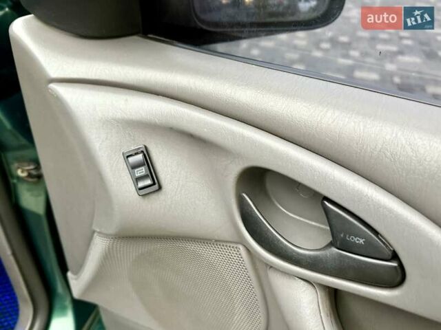 Зеленый Форд Фокус, объемом двигателя 2 л и пробегом 350 тыс. км за 2999 $, фото 40 на Automoto.ua