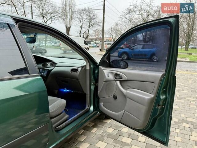 Зеленый Форд Фокус, объемом двигателя 2 л и пробегом 350 тыс. км за 2999 $, фото 37 на Automoto.ua