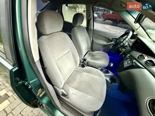 Зеленый Форд Фокус, объемом двигателя 2 л и пробегом 350 тыс. км за 2999 $, фото 44 на Automoto.ua