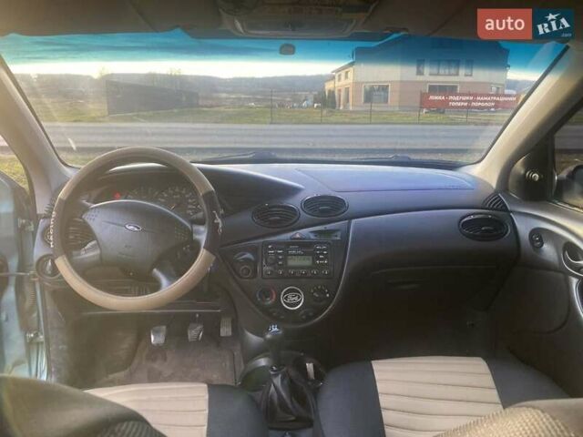 Зеленый Форд Фокус, объемом двигателя 1.6 л и пробегом 213 тыс. км за 2800 $, фото 5 на Automoto.ua