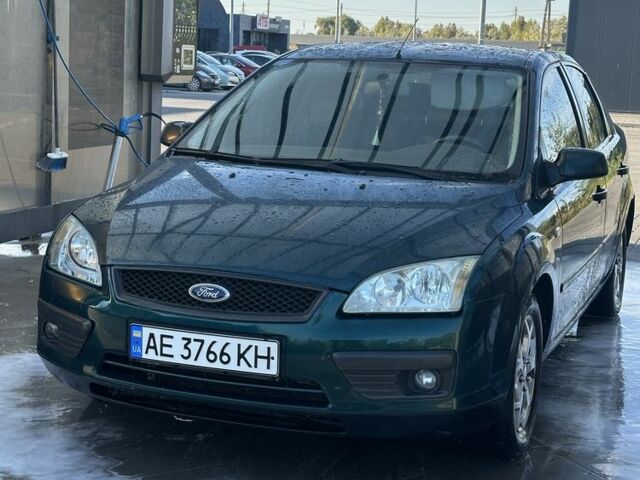 Зеленый Форд Фокус, объемом двигателя 1.6 л и пробегом 400 тыс. км за 3450 $, фото 1 на Automoto.ua