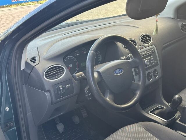 Зеленый Форд Фокус, объемом двигателя 1.6 л и пробегом 400 тыс. км за 3450 $, фото 5 на Automoto.ua