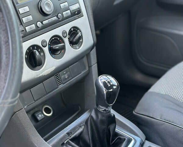 Зеленый Форд Фокус, объемом двигателя 1.6 л и пробегом 351 тыс. км за 2599 $, фото 9 на Automoto.ua