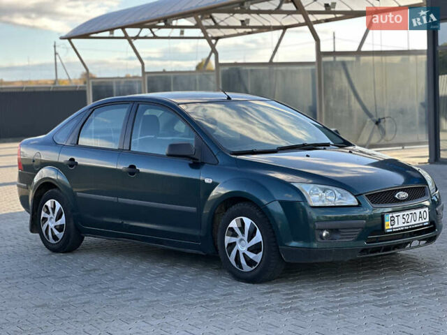 Зеленый Форд Фокус, объемом двигателя 1.6 л и пробегом 351 тыс. км за 2599 $, фото 2 на Automoto.ua