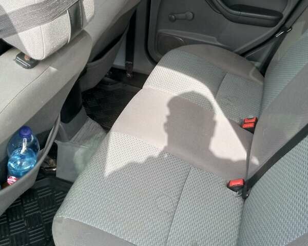 Зеленый Форд Фокус, объемом двигателя 1.6 л и пробегом 300 тыс. км за 4500 $, фото 6 на Automoto.ua