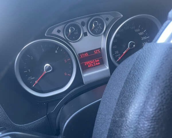 Форд Фокус 2008 у Миколаєві на Automoto.ua Зелений Форд Фокус, об'ємом двигуна 1.6 л та пробігом 300 тис. км за 5200 $, фото 7 на Automoto.ua
