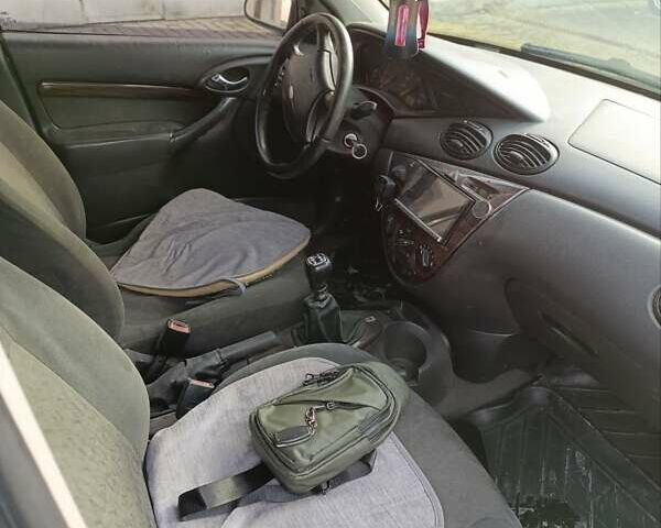 Зеленый Форд Фокус, объемом двигателя 1.75 л и пробегом 250 тыс. км за 2150 $, фото 7 на Automoto.ua