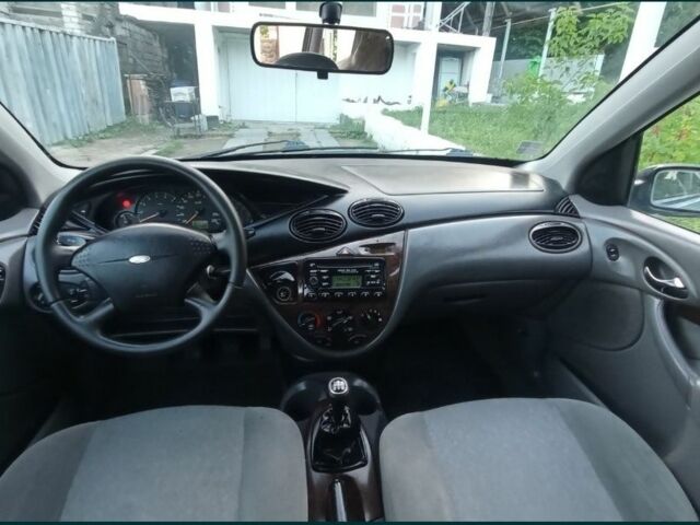 Зеленый Форд Фокус, объемом двигателя 1.6 л и пробегом 250 тыс. км за 1300 $, фото 7 на Automoto.ua