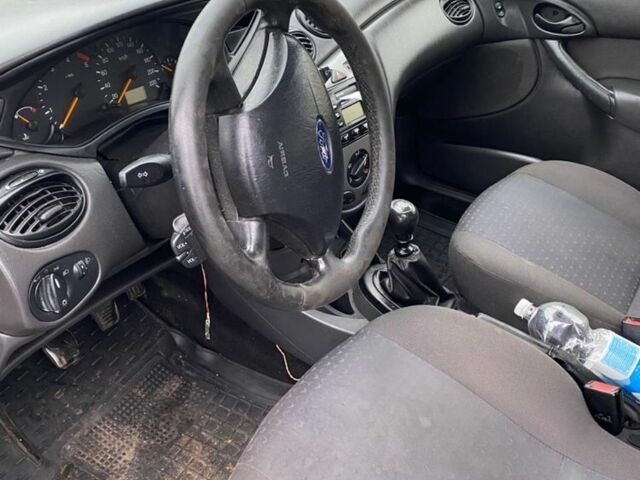 Зеленый Форд Фокус, объемом двигателя 1.8 л и пробегом 250 тыс. км за 2999 $, фото 12 на Automoto.ua