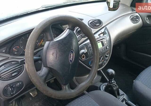 Зеленый Форд Фокус, объемом двигателя 1.8 л и пробегом 320 тыс. км за 2300 $, фото 11 на Automoto.ua