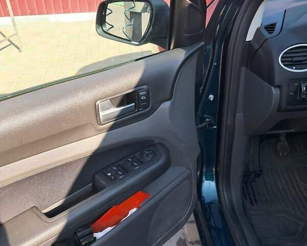 Зеленый Форд Фокус, объемом двигателя 1.6 л и пробегом 265 тыс. км за 5900 $, фото 4 на Automoto.ua