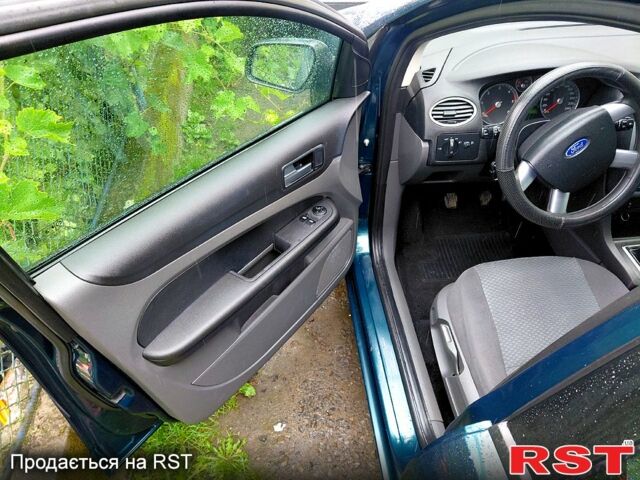 Зеленый Форд Фокус, объемом двигателя 1.6 л и пробегом 245 тыс. км за 4300 $, фото 3 на Automoto.ua