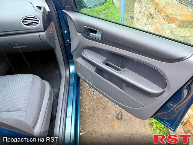 Зеленый Форд Фокус, объемом двигателя 1.6 л и пробегом 245 тыс. км за 4300 $, фото 5 на Automoto.ua