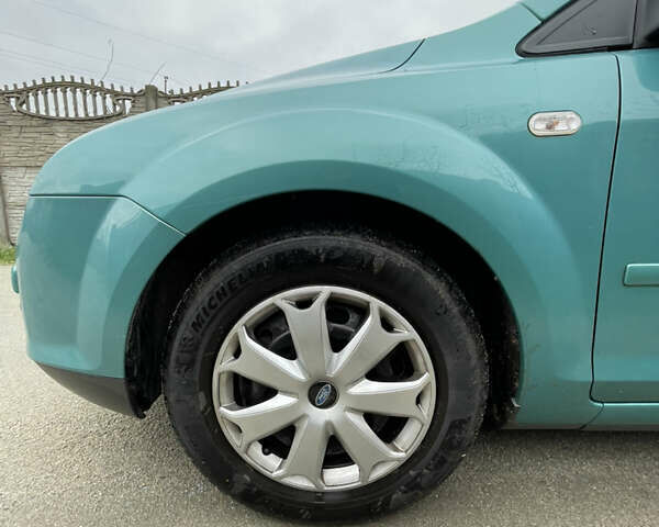 Зеленый Форд Фокус, объемом двигателя 1.4 л и пробегом 113 тыс. км за 4500 $, фото 5 на Automoto.ua