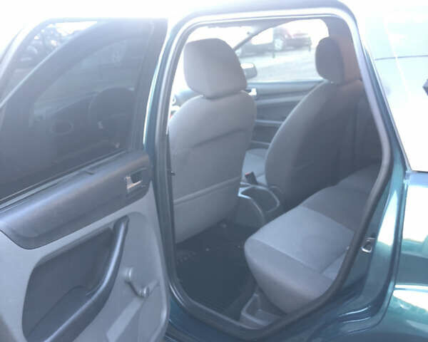 Зелений Форд Фокус, об'ємом двигуна 1.6 л та пробігом 333 тис. км за 4100 $, фото 10 на Automoto.ua