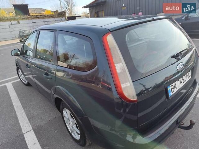 Зеленый Форд Фокус, объемом двигателя 1.6 л и пробегом 297 тыс. км за 5600 $, фото 4 на Automoto.ua