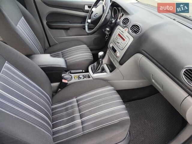 Зеленый Форд Фокус, объемом двигателя 1.6 л и пробегом 297 тыс. км за 5600 $, фото 11 на Automoto.ua