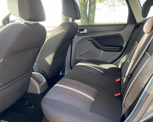 Зелений Форд Фокус, об'ємом двигуна 1.6 л та пробігом 190 тис. км за 6399 $, фото 13 на Automoto.ua