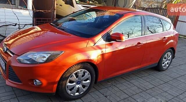 Оранжевый Форд Фокус, объемом двигателя 1.6 л и пробегом 217 тыс. км за 7500 $, фото 4 на Automoto.ua
