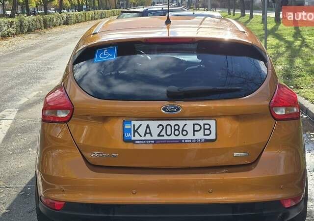Оранжевый Форд Фокус, объемом двигателя 1 л и пробегом 161 тыс. км за 8500 $, фото 6 на Automoto.ua
