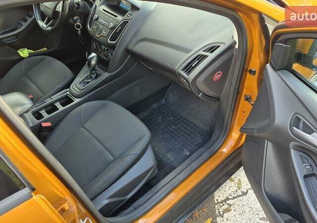 Оранжевый Форд Фокус, объемом двигателя 1 л и пробегом 161 тыс. км за 8500 $, фото 7 на Automoto.ua