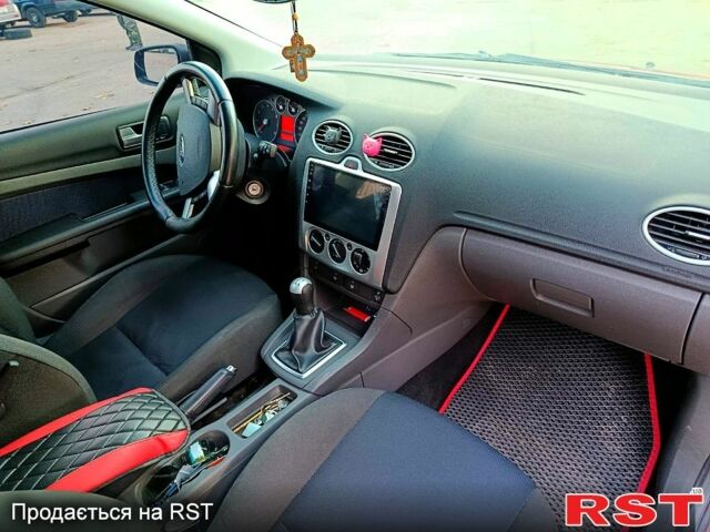 Помаранчевий Форд Фокус, об'ємом двигуна 1.6 л та пробігом 213 тис. км за 5600 $, фото 1 на Automoto.ua