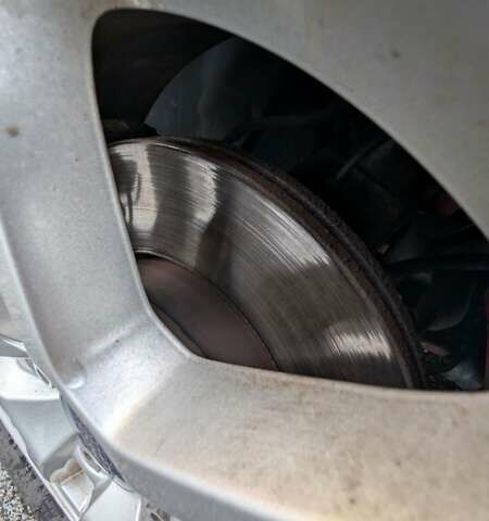 Оранжевый Форд Фокус, объемом двигателя 1.8 л и пробегом 170 тыс. км за 4000 $, фото 23 на Automoto.ua